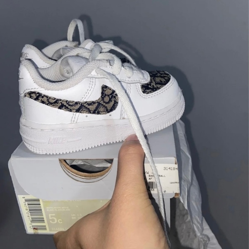 Custom Air force - Picture 4 of 7